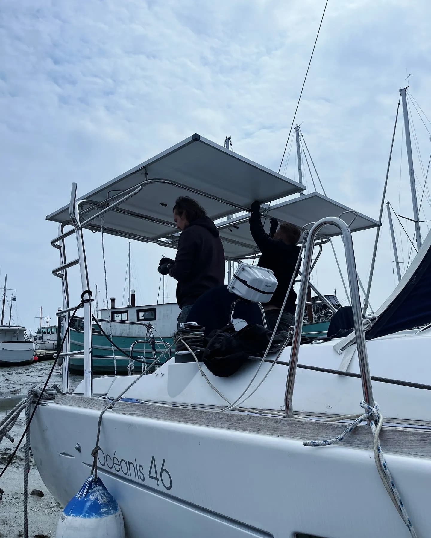 Beneteau Oceanis 46 — Valkiry Solar Arch (Forward-Facing) thumbnail 10