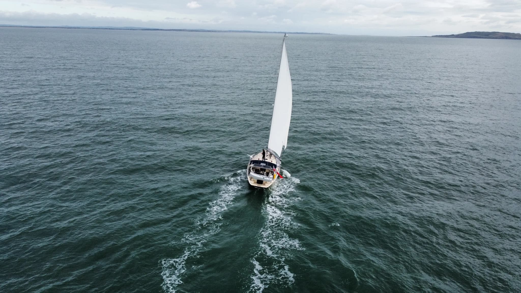 Island Packet 440 — EIVIVA — Eiviva Solar Arch thumbnail 12