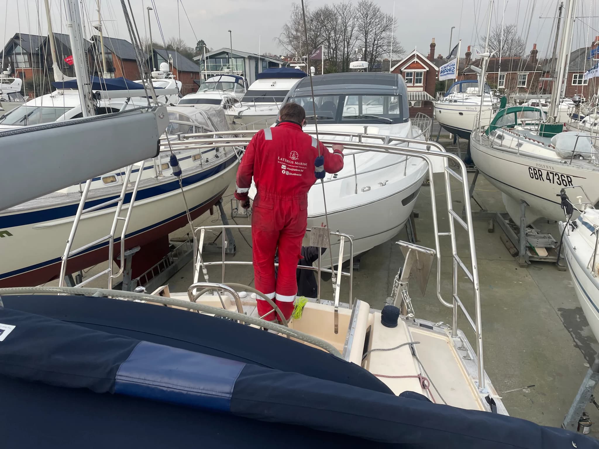 Island Packet 440 — EIVIVA — Eiviva Solar Arch thumbnail 9