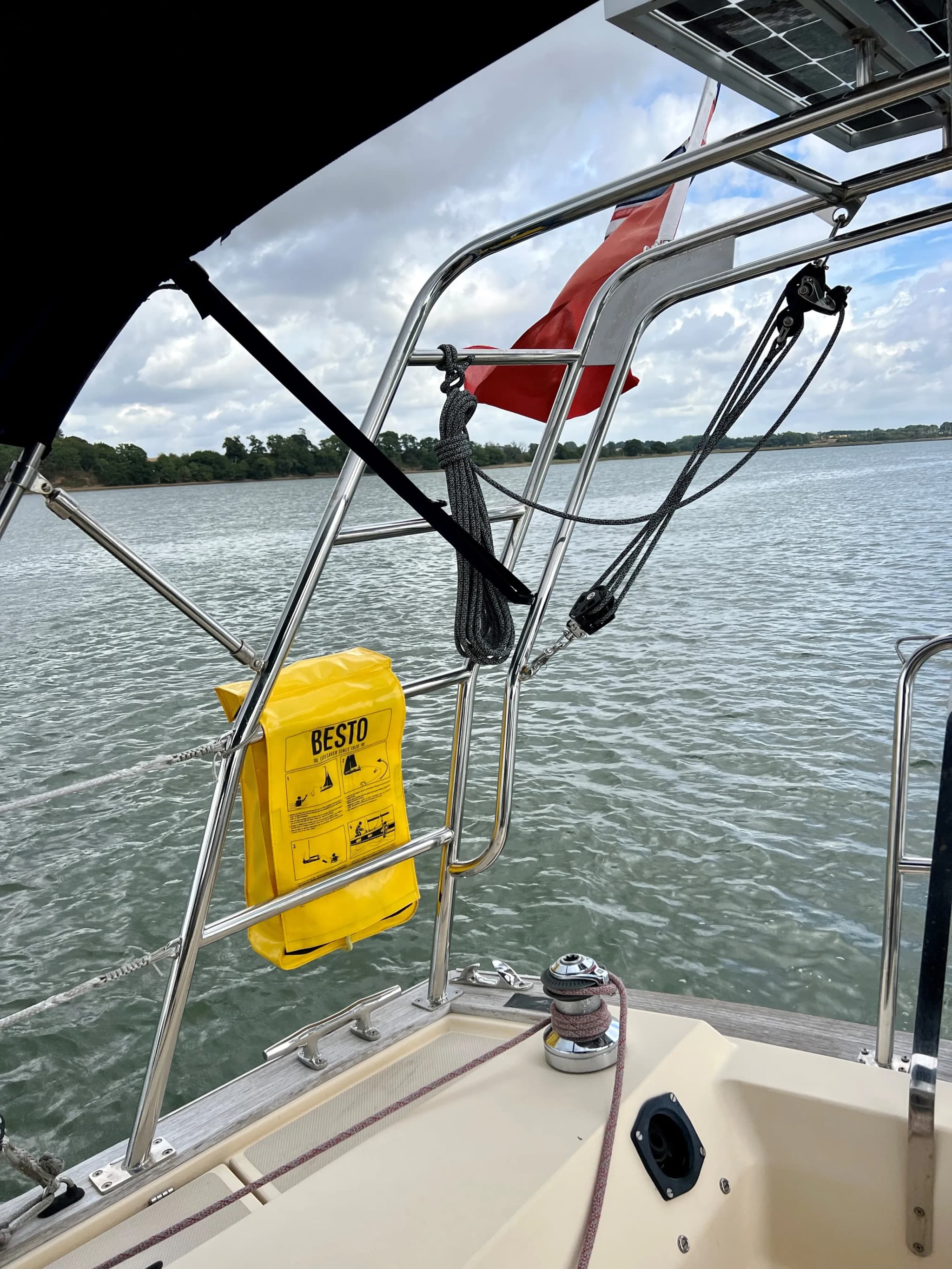 Island Packet 440 — EIVIVA — Eiviva Solar Arch thumbnail 5