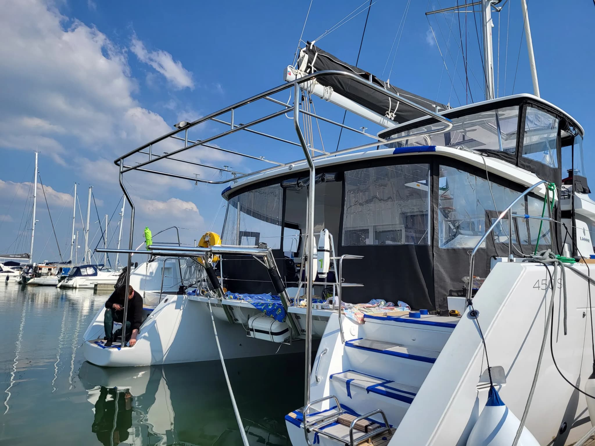 Lagoon 45 — Ribodo — Custom Catamaran Solar Arch thumbnail 6