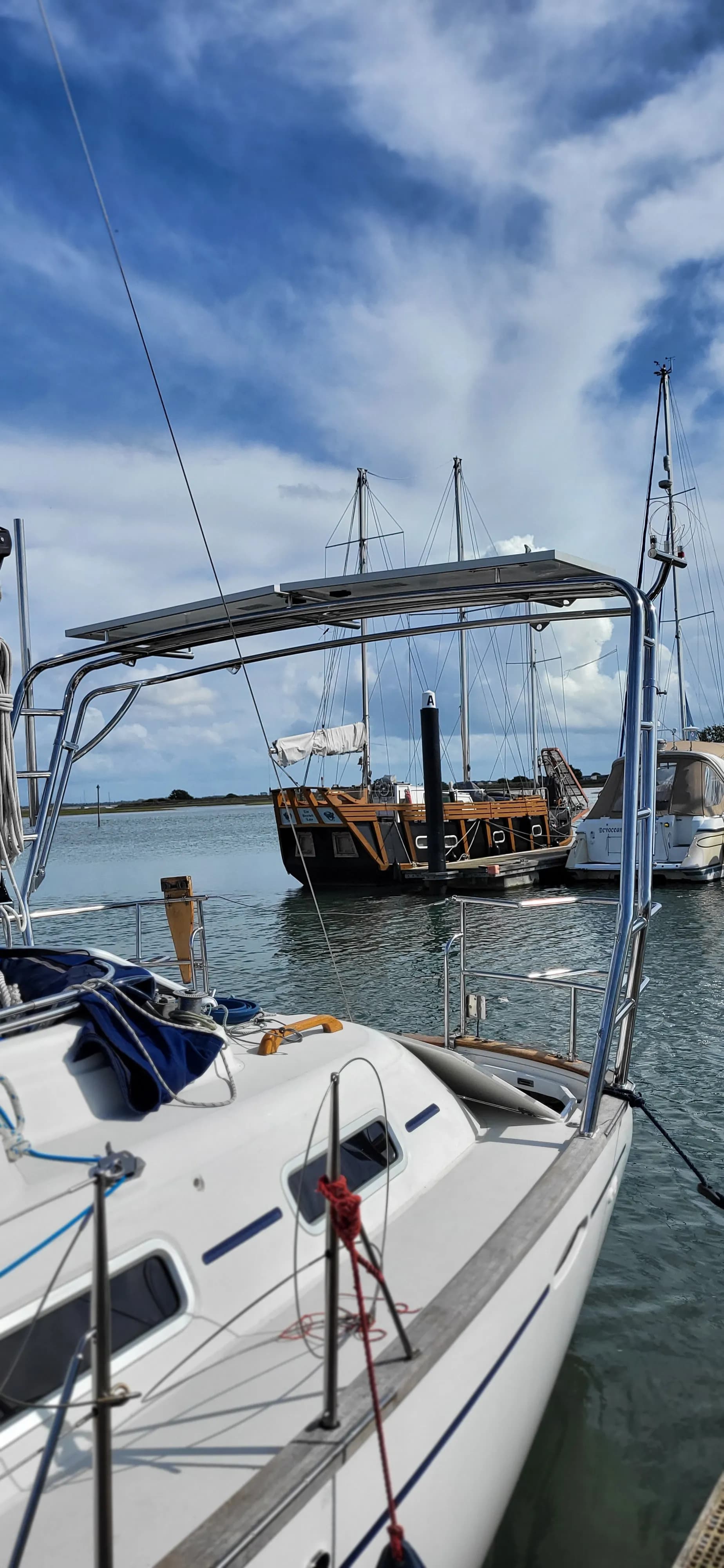 Moody 38 — Eiviva Solar Arch thumbnail 5