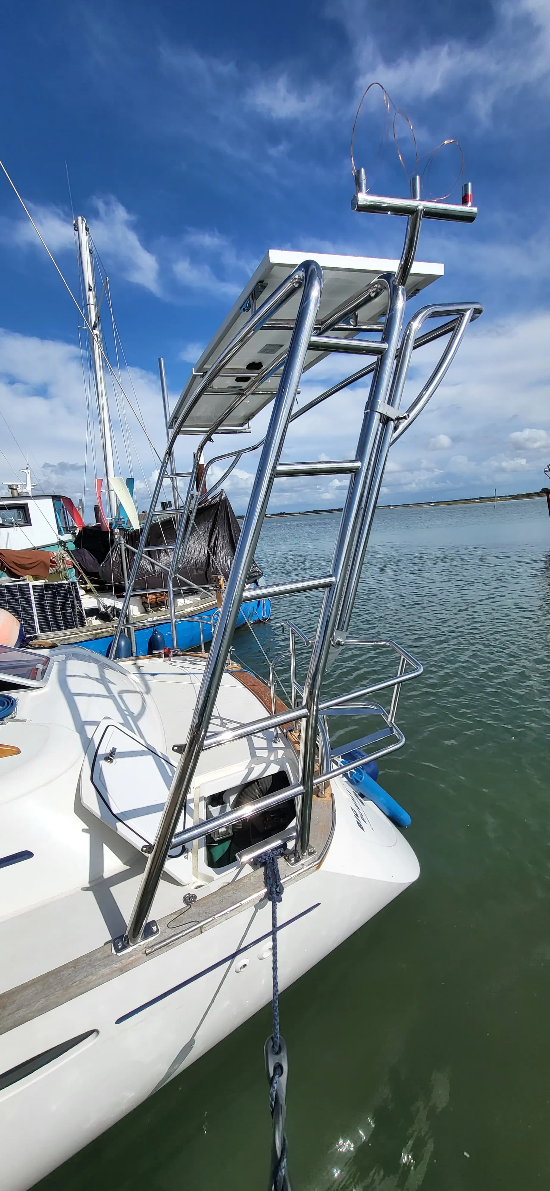 Moody 38 — Eiviva Solar Arch thumbnail 3