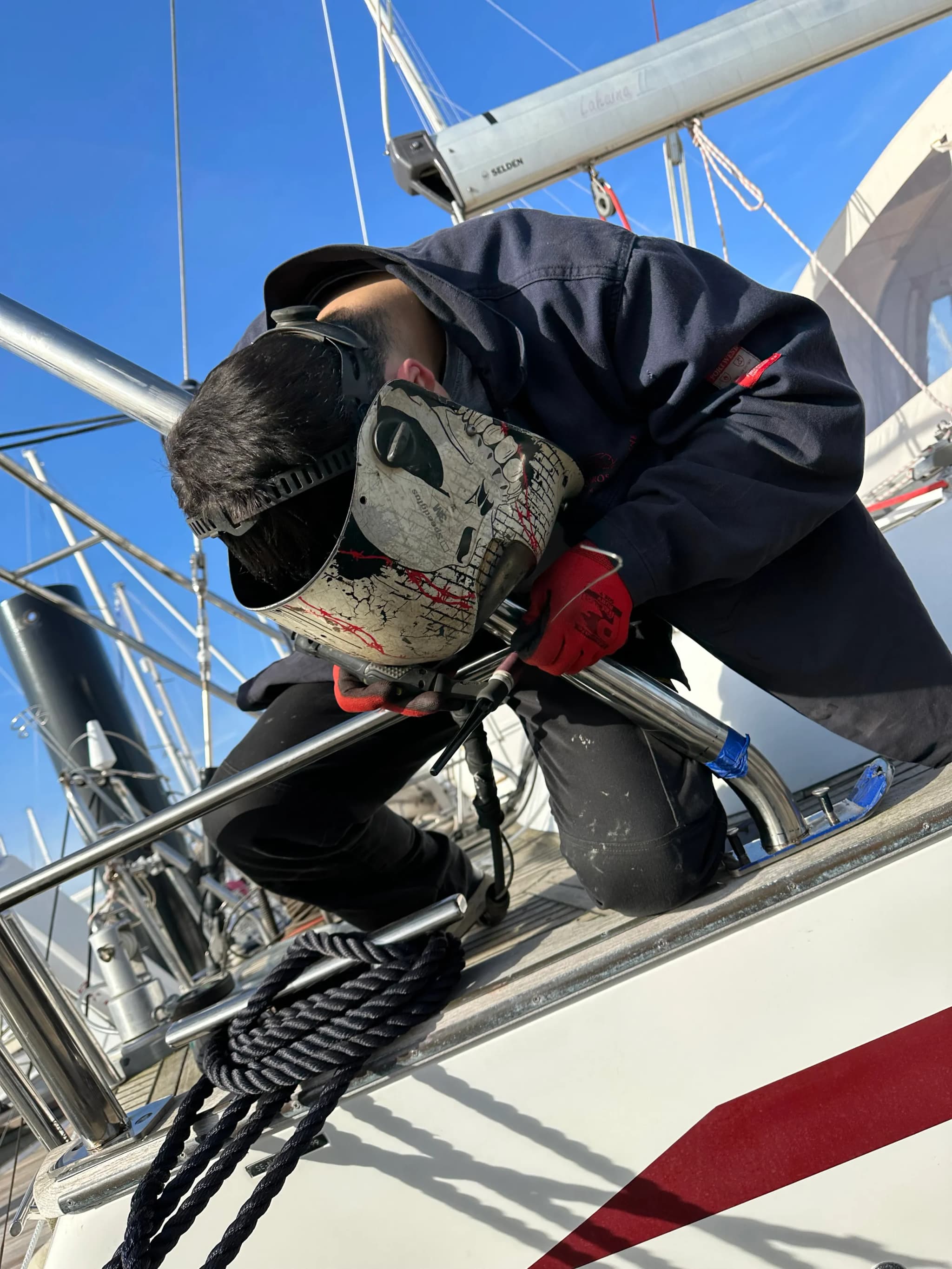 Najad 49 — Lahaina — Valkiry Solar Arch thumbnail 2