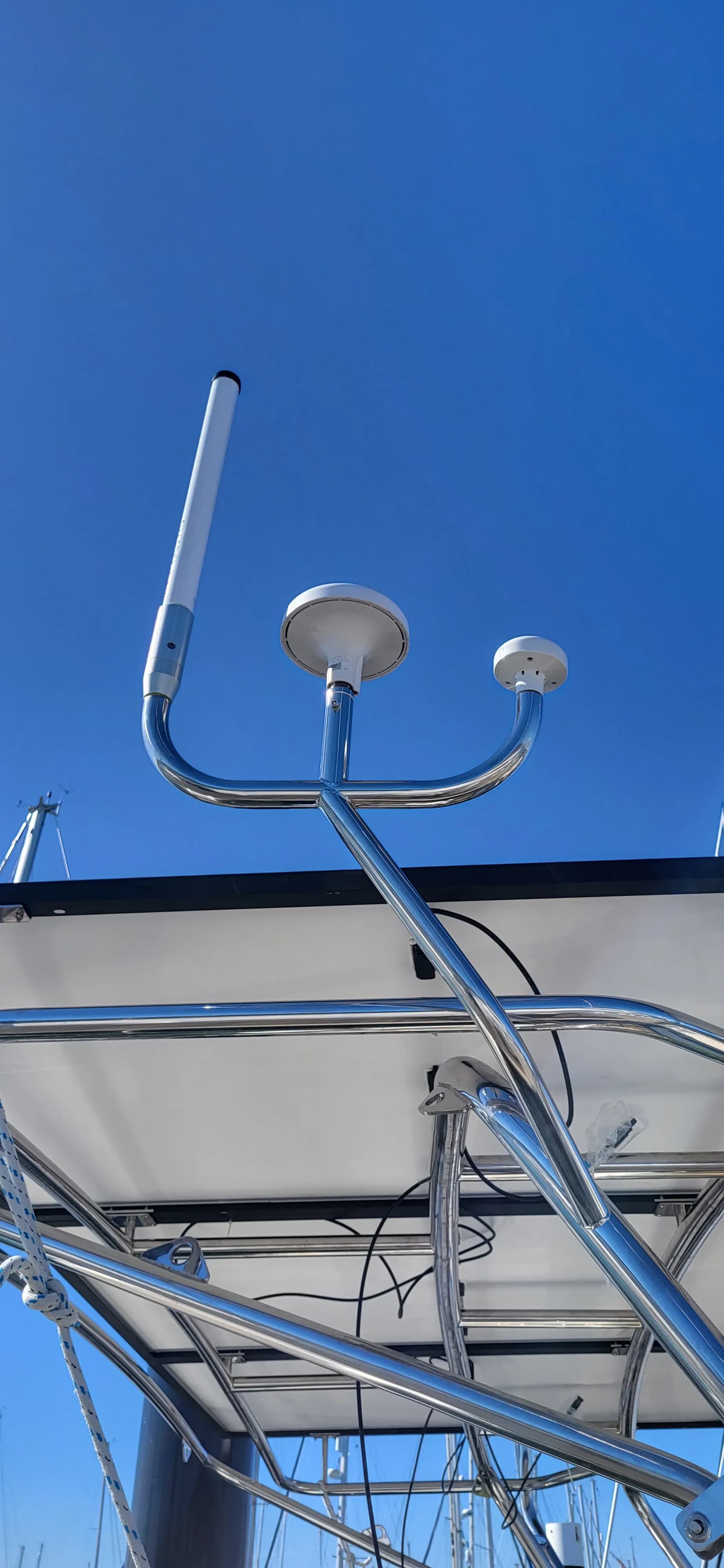 Najad 49 — Lahaina — Valkiry Solar Arch thumbnail 7